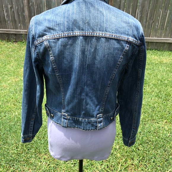 Cabi lilac sleeveless pullover & Jean jacket combo - Picture 9 of 11